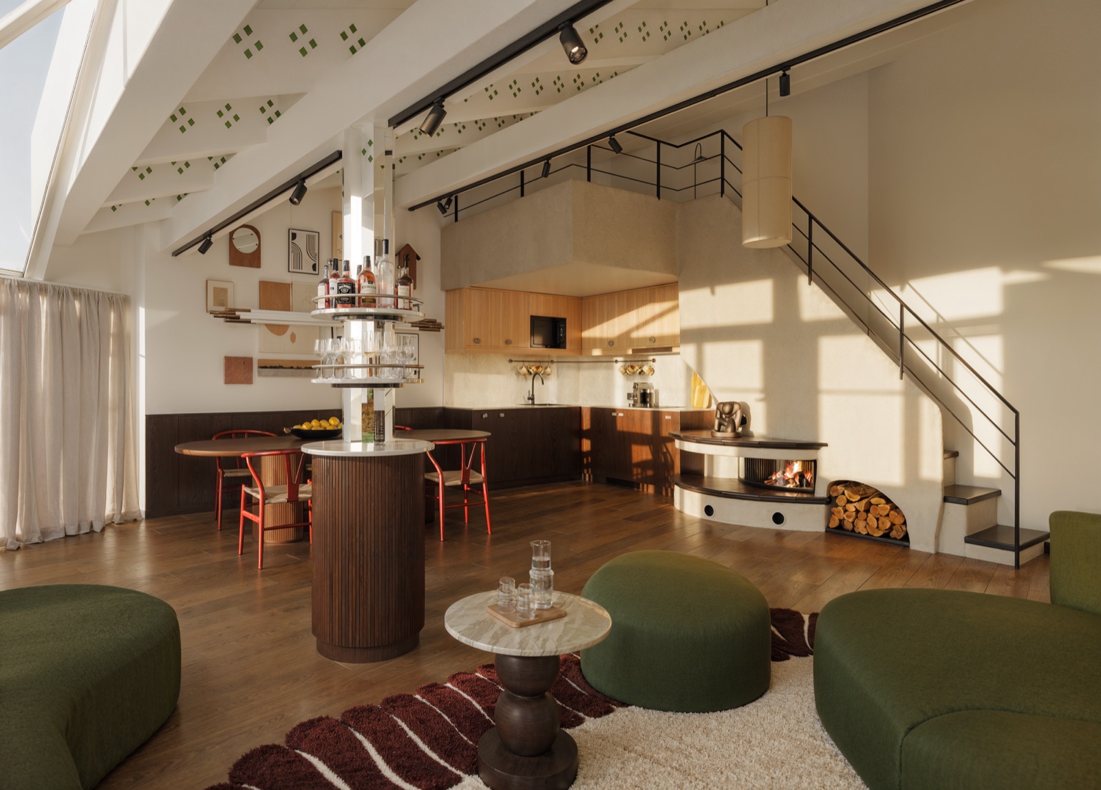 Edelweiss suite salon